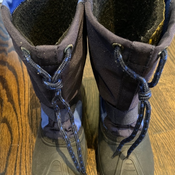 Kamik Blue Waterproof Snowboots kids size 2 - Picture 3 of 5